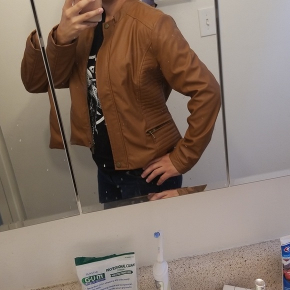 Jacket - Picture 4 of 6